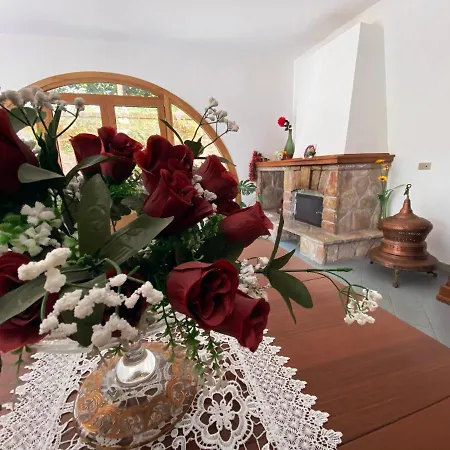 Achille Apartment *