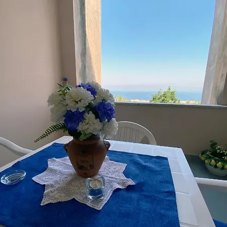 Apartment Achille Sorrento